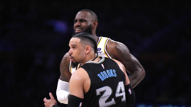 Los Angeles Lakers forward LeBron James (6) battles for position against Memphis Grizzlies forward Dillon Brooks